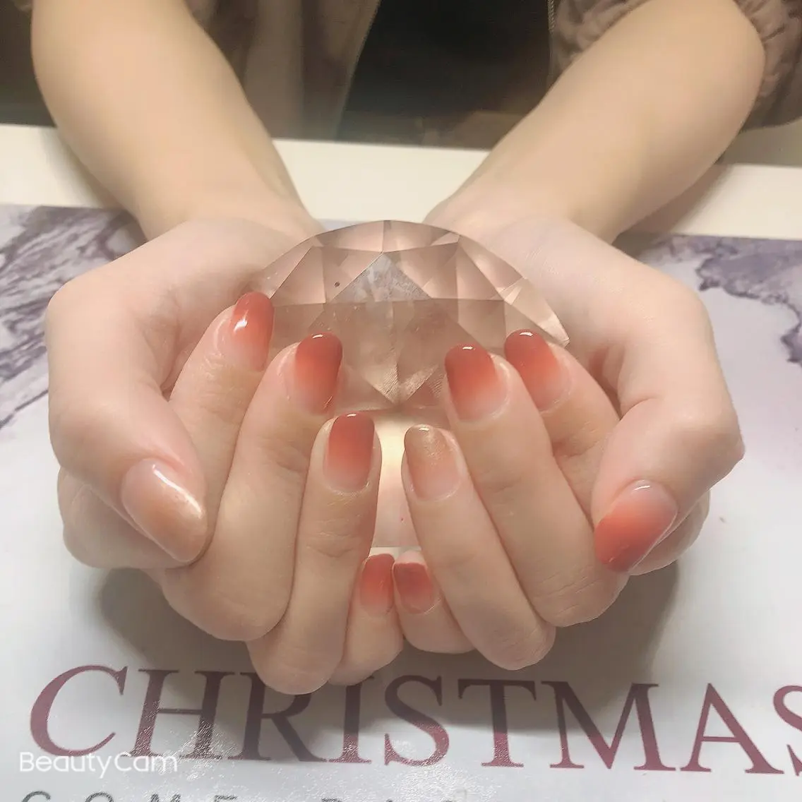 ネイル ガレンドウ 白澤 愛子のネイルデザイン