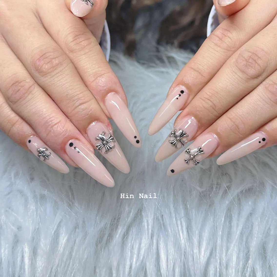 ネイル ハンドネイル HIN NAILのネイルデザイン
