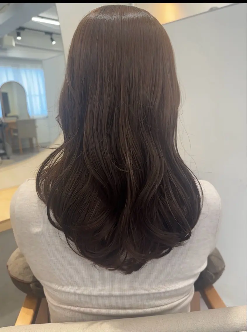 カラー 石渡 美涼のヘアスタイル