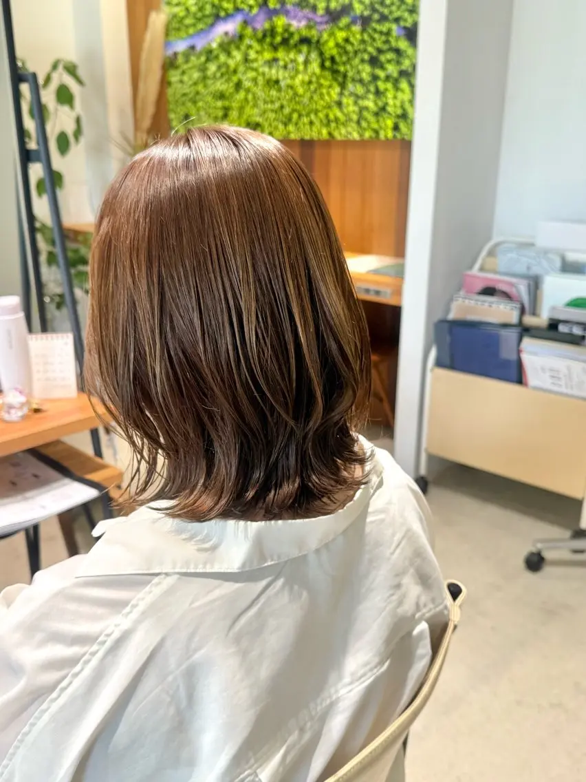 火曜日午前中限定✂︎カット＋カラー【頭皮と髪に対して優しい薬剤を使用】の写真