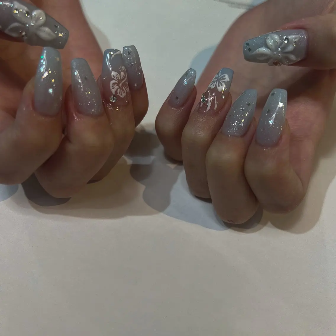 ネイル ハンドネイル nailsalon ULLのネイルデザイン