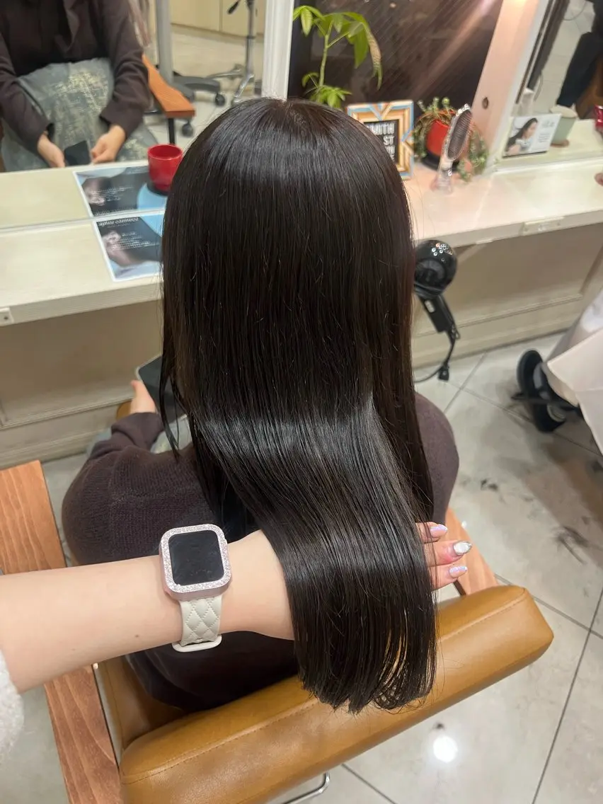 セミロング ヘアカラー 髪質改善🫧艶カラー ✨エクステ🎀しゅりのヘアスタイル