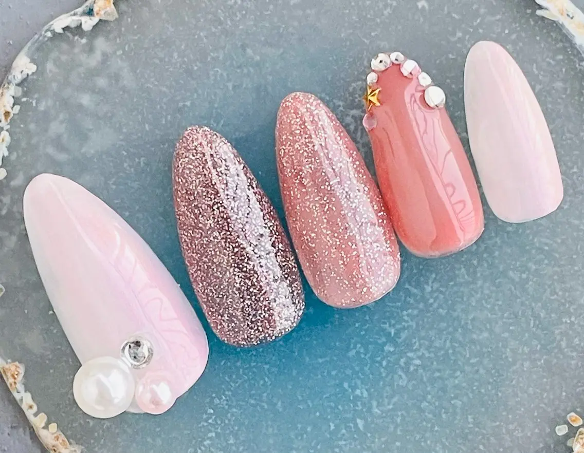 ネイル キラキラネイル koto nailsのネイルデザイン
