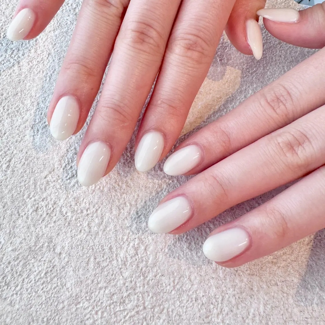 ネイル ワンカラーネイル ハンドネイル nail salon e'mu💐のネイルデザイン