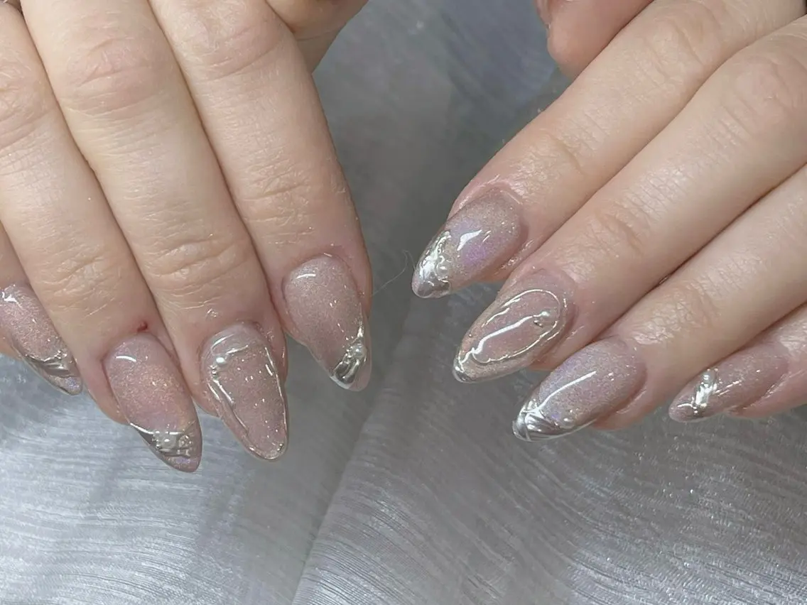 ネイル フレンチネイル ラメ(グリッター) シンプルネイル HA NIのネイルデザイン