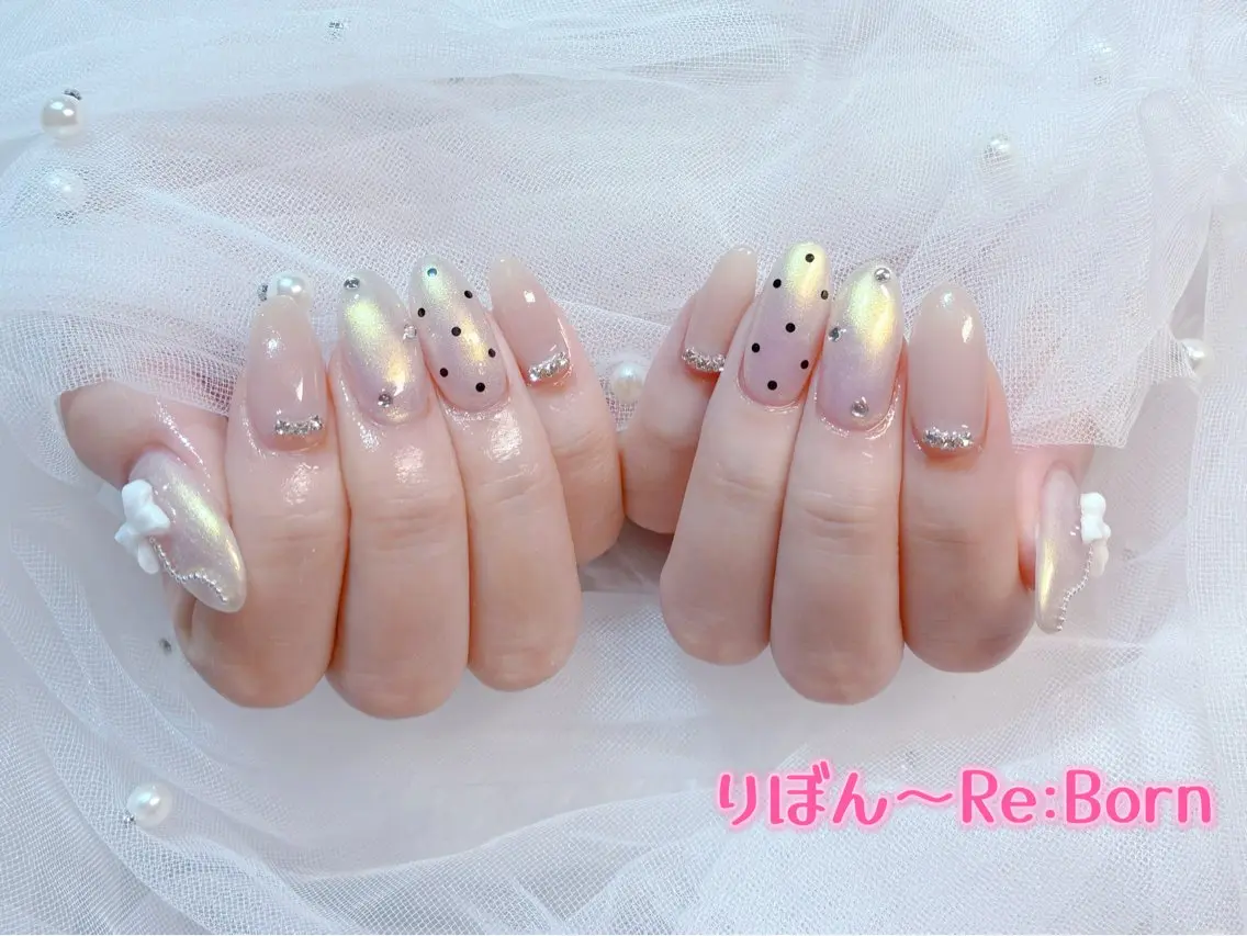 ミディアム ハンドネイル りぼん Re:Bonrのネイルデザイン