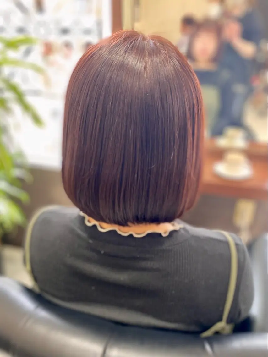 ミディアム ボブ カット ヘアカラー トリートメント Aphrodite 横手 亜紀のヘアスタイル