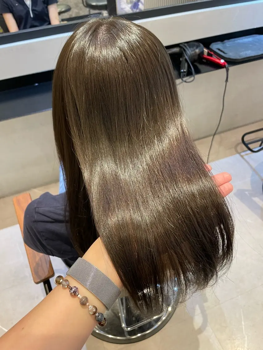 ミディアム ヘアカラー トリートメント オリーブカラー🫒/ ハッシュカット/みゆのヘアスタイル