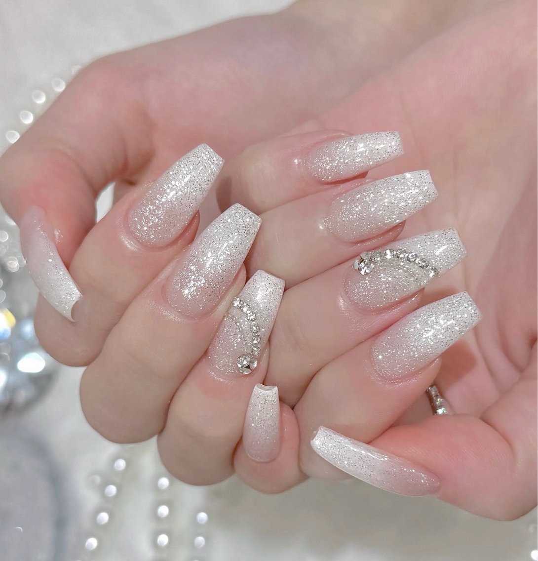 ネイル 長さ出し キラキラネイル 韓国ネイル ロングネイル 持ち込み ハンドネイル MONE PINK  NAILのネイルデザイン