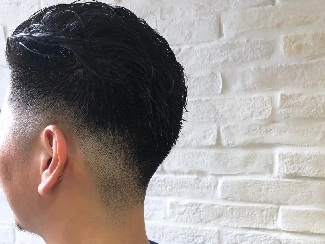 ショート パーマ メンズ フェードカット カット パーマ 小松 郁斗のヘアスタイル