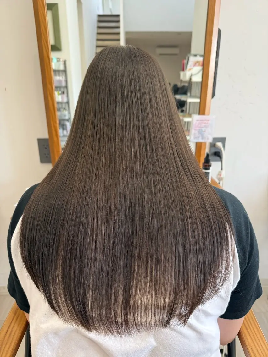 ロング カラー 安田 里奈のヘアスタイル