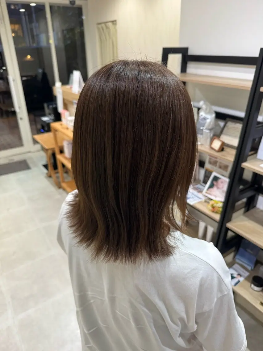 ミディアム カラー アッシュ アッシュブラウン ブラウンカラー 透明感カラー カット ヘアカラー 藤田 紋芽 / 艶髪透明感カラーのヘアスタイル