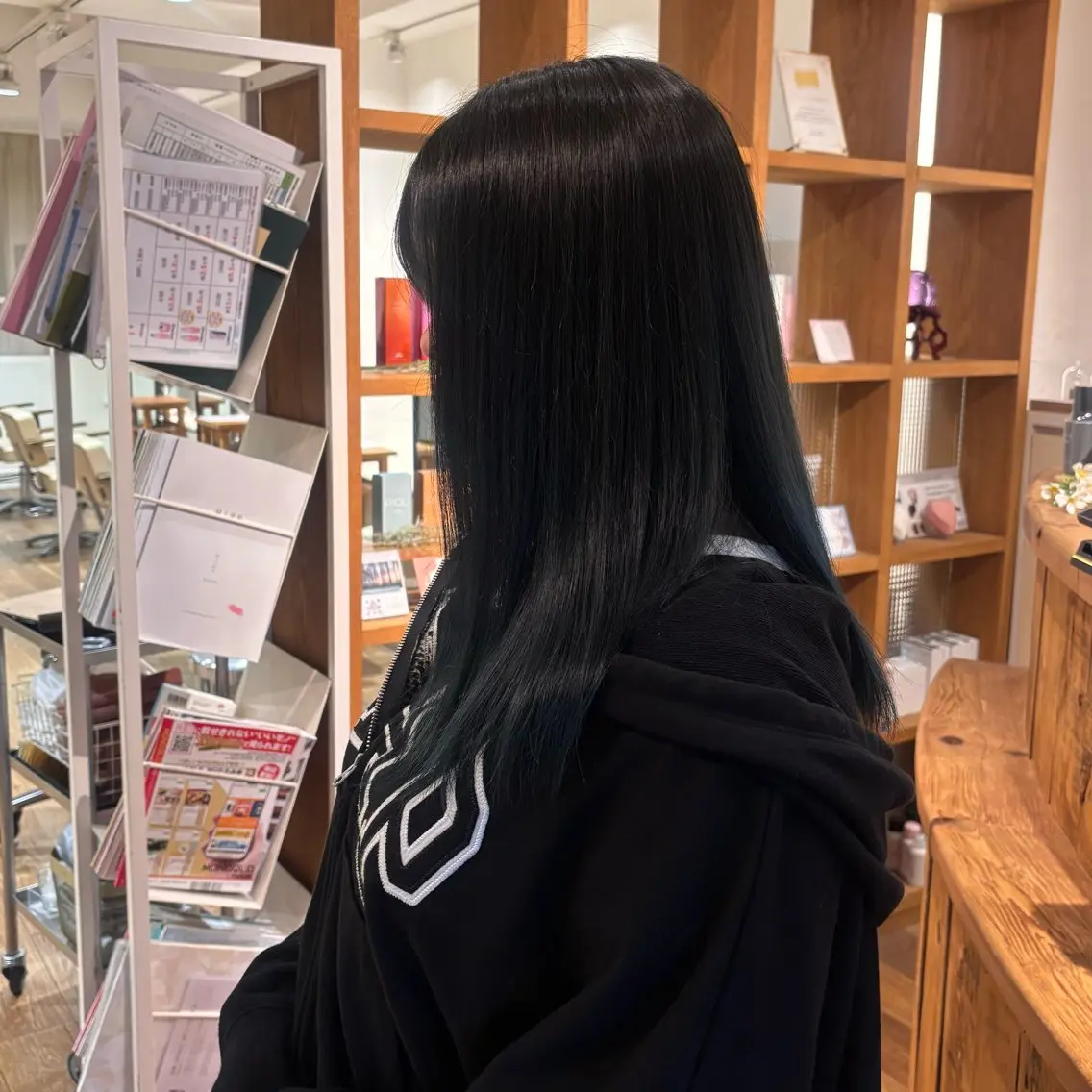 ロング カラー Noa🎀🫧 KNACK 東三国のヘアスタイル