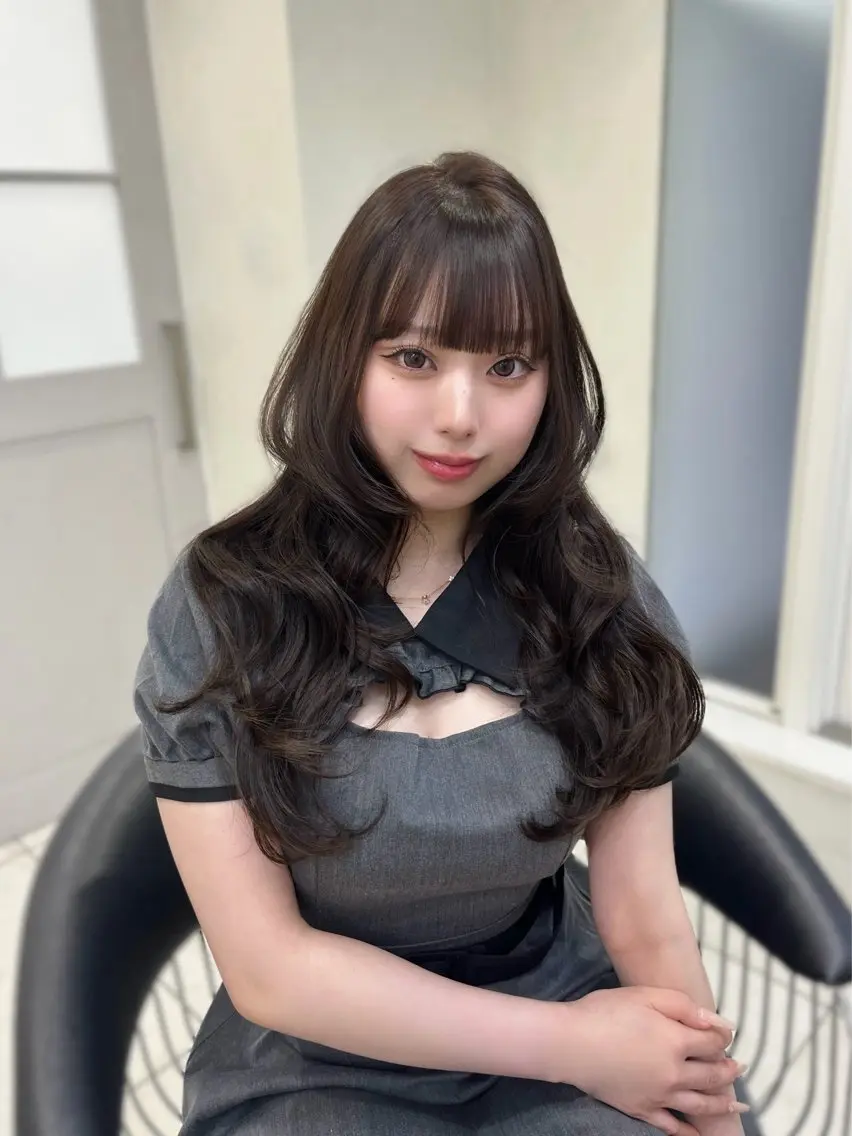 ロング カラー ヘアカラー トリートメント 𝐧𝐚𝐨♡ ハイトーン/ピンクのヘアスタイル
