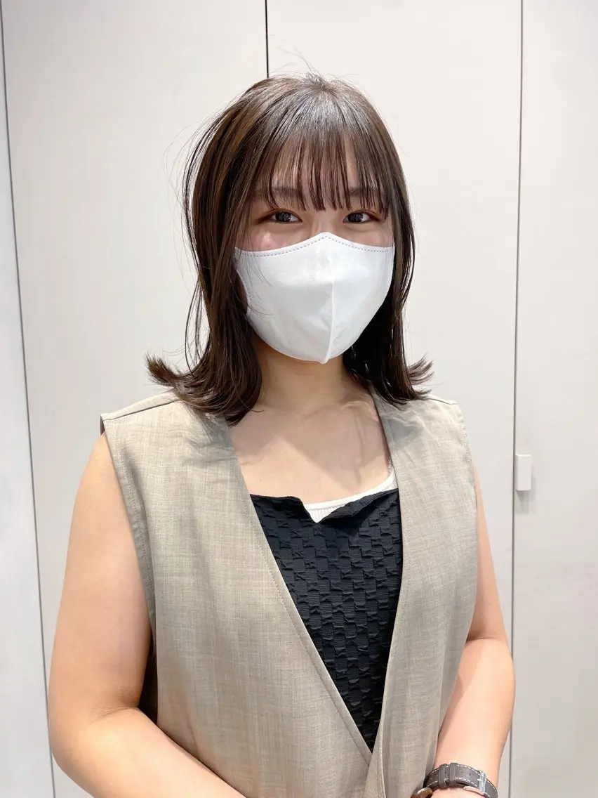 ミディアム 青木 優歩のヘアスタイル