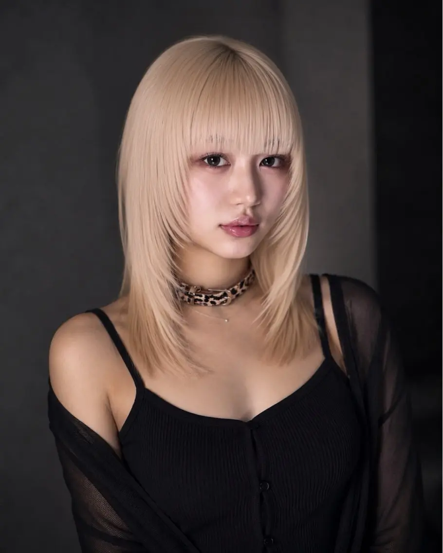 ミディアム カラー ベージュカラー ブロンド ブロンドベージュ ハッシュカット カット ヘアカラー トリートメント ハッシュカット&艶々 ハイトーン/ミワのヘアスタイル