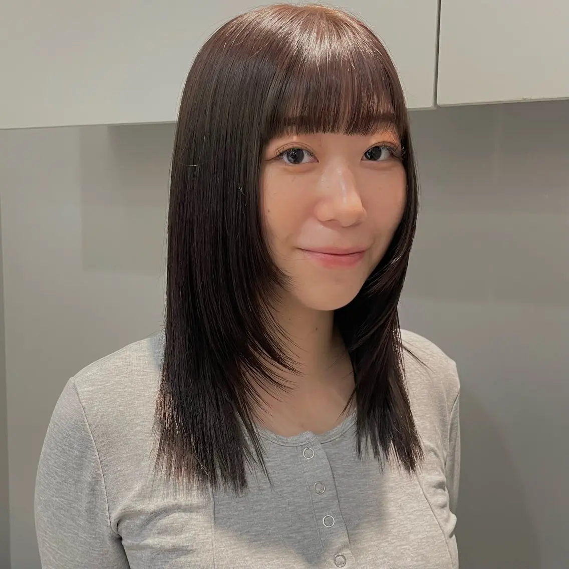 セミロング カラー カット ヘアカラー トリートメント 🩶赤み消しカラー 🐈⬛荻野美思🐾のヘアスタイル