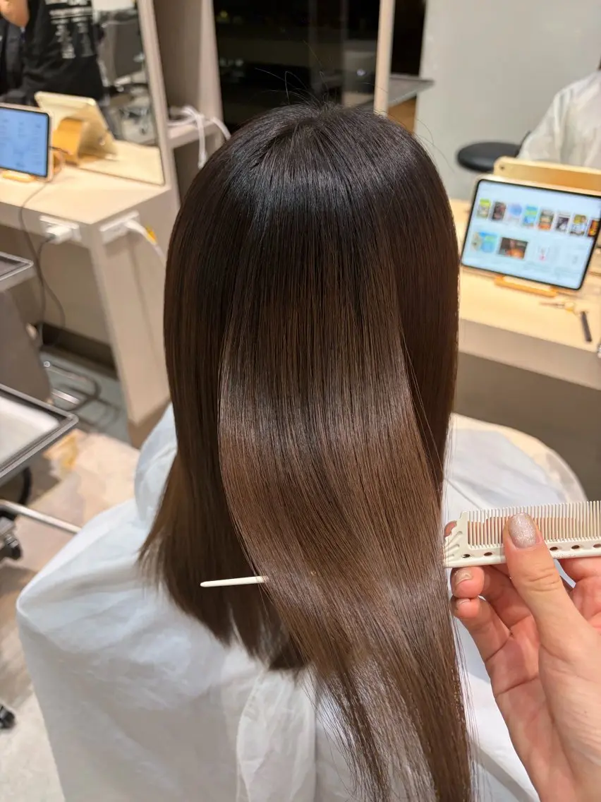 トリートメント グレーカラー/渋谷/ 璃香のヘアスタイル