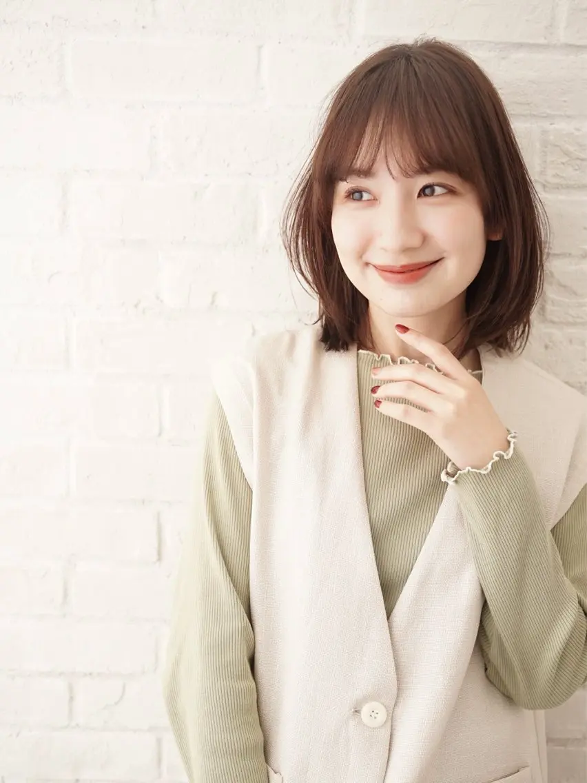 ミディアム カラー カット 縮毛矯正 佐藤 花帆のヘアスタイル