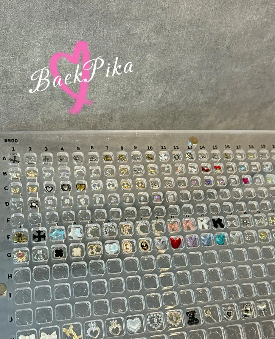 ネイル LINSTY PIKAのネイルデザイン