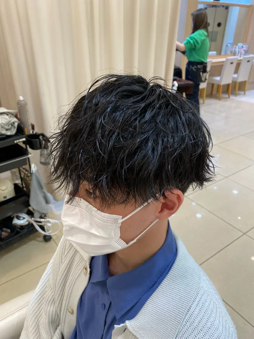 ショート パーマ メンズ カット パーマ メンズ特化型美容師 栗山勇人のヘアスタイル