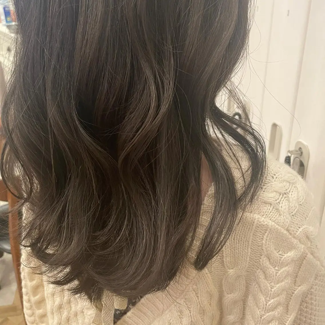 ロング カラー グレージュ ラベンダーカラー ラベンダーグレージュ ラベンダーグレー カット ヘアカラー トリートメント [siie] カキのヘアスタイル