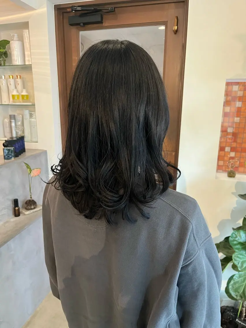 ミディアム パーマ 柴田 さくらのヘアスタイル
