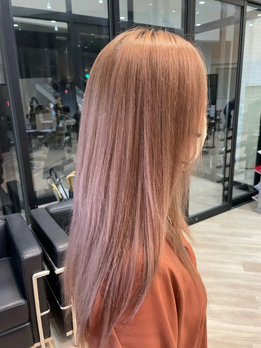 ロング カラー ベージュカラー ピンクカラー ピンクベージュ 🩵髪質改善カラー 🩵SHURIのヘアスタイル