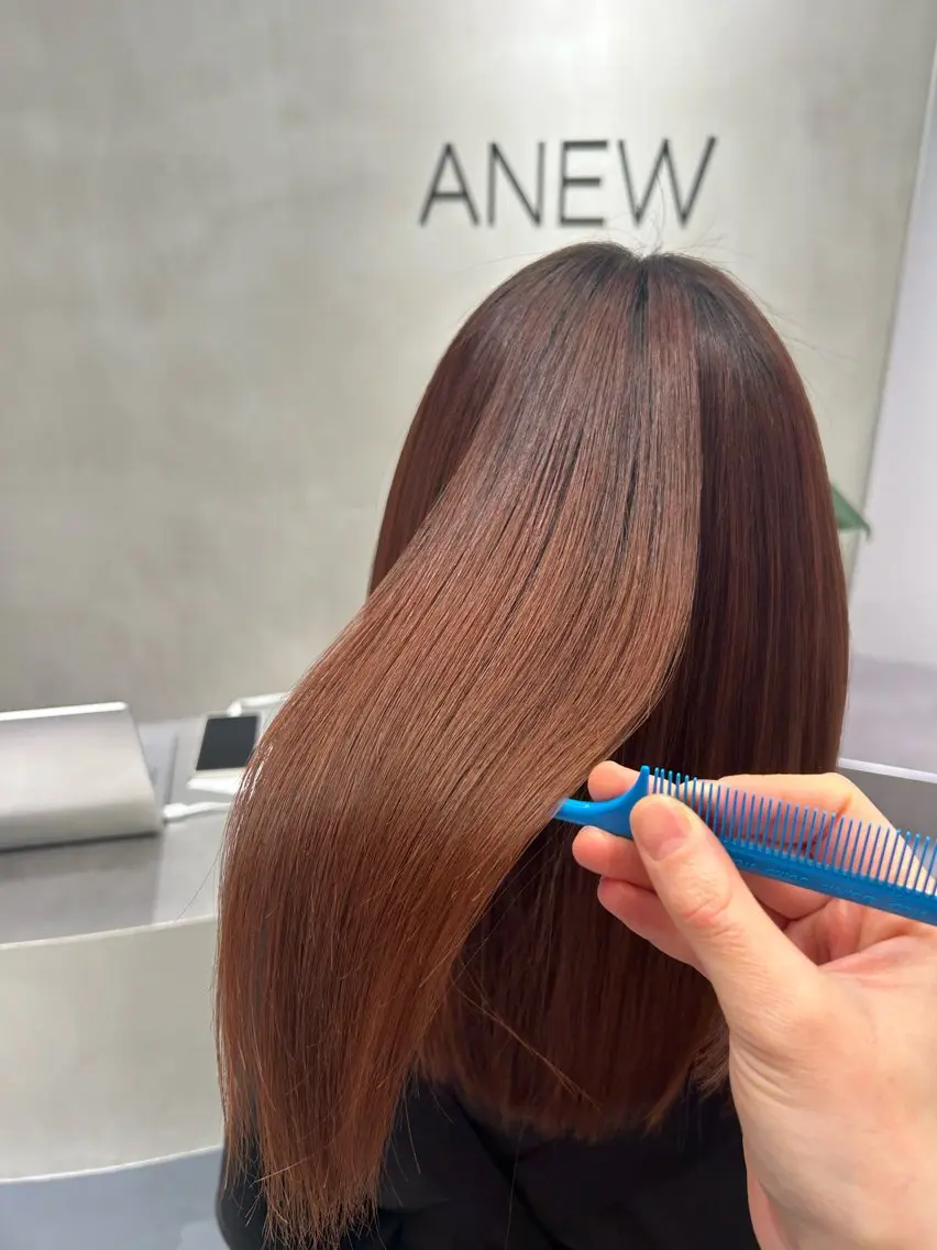 セミロング スパニスト 神山のヘアスタイル
