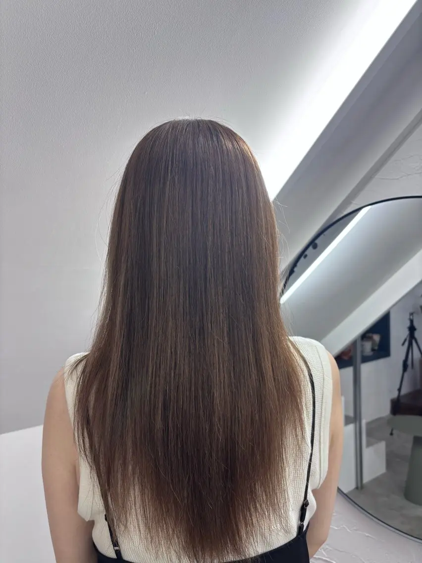 カラー ベージュカラー ブラウンカラー ハイライトカラー オレンジ 村田 彩音のヘアスタイル