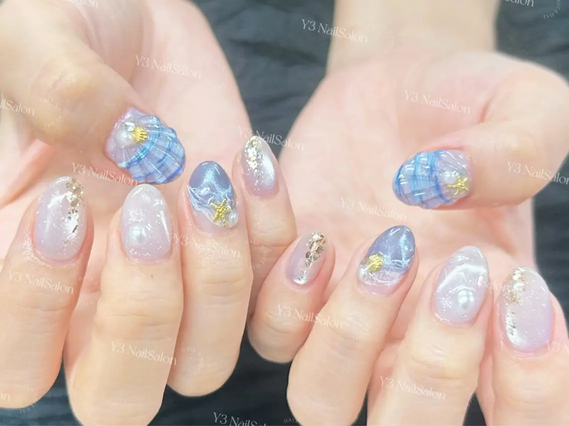 ネイル アートネイル ブルー ゴールド ラメ(グリッター) ぷっくりネイル ハンドネイル Y3 NailSalonのネイルデザイン