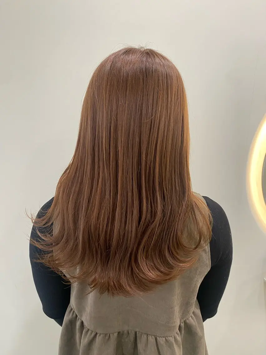 セミロング カット ヘアカラー トリートメント rika 🪄透明感/艶髪のヘアスタイル