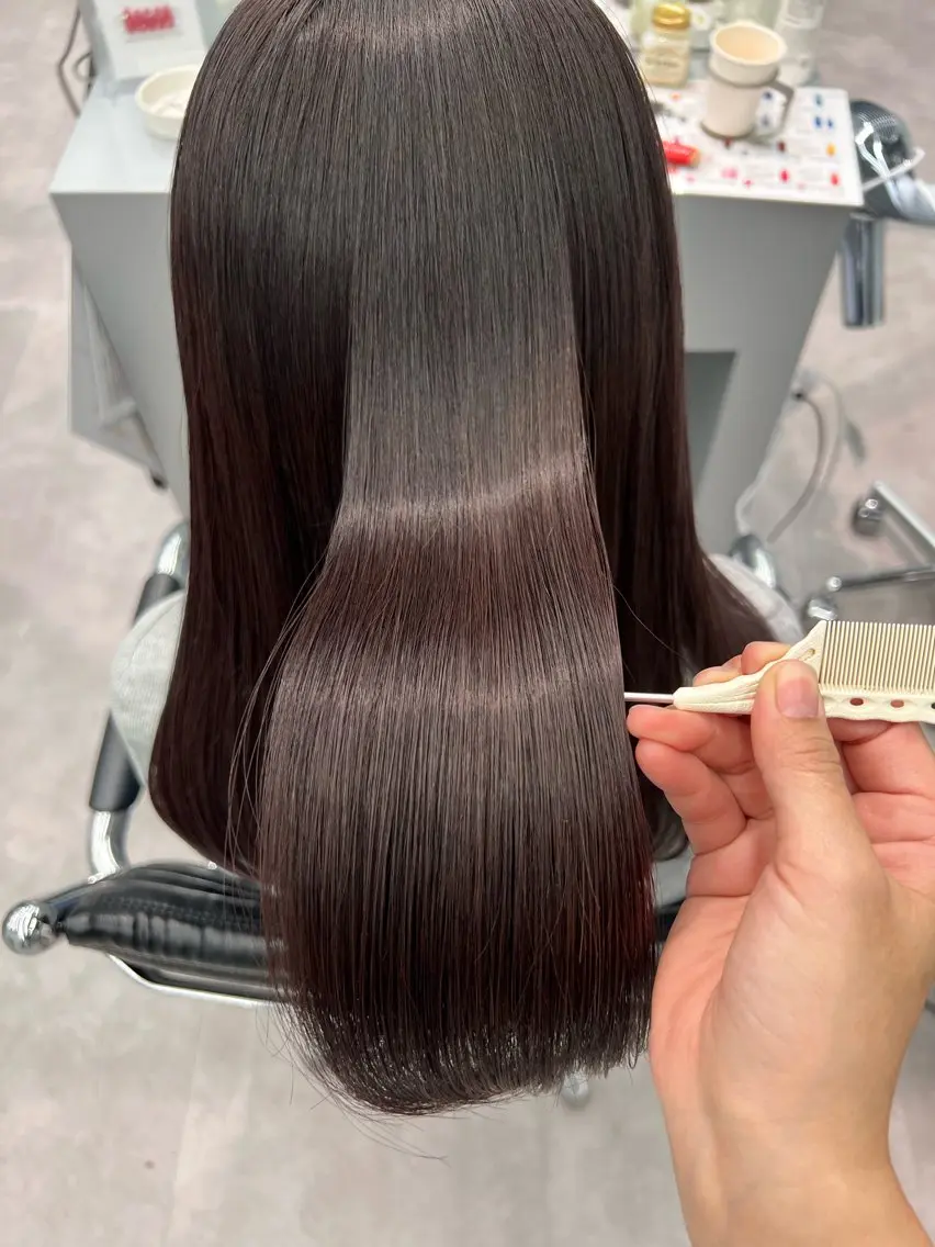 【圧倒的髪質改善】✨カット+ハイ透明感カラー+中性ストレート+トリートメント💫(白髪染めもOK)の写真