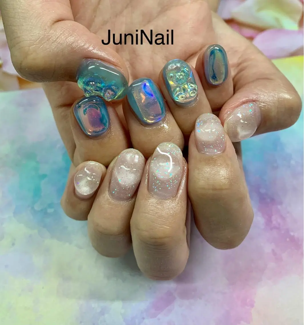 ネイル オーロラネイル クリアネイル フラッシュネイル フレンチネイル 氷ネイル・うるうるネイル ハンドネイル JuniNail 주니네일🇰🇷suのネイルデザイン