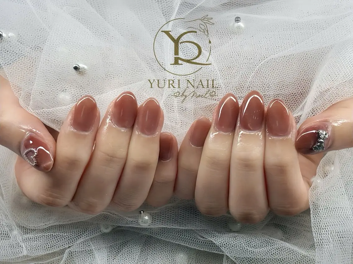 ネイル チークネイル フットネイル グラデーション 韓国ネイル 持ち込み ハンドネイル フットネイル ハンドケア YURI Nail NARITAのネイルデザイン