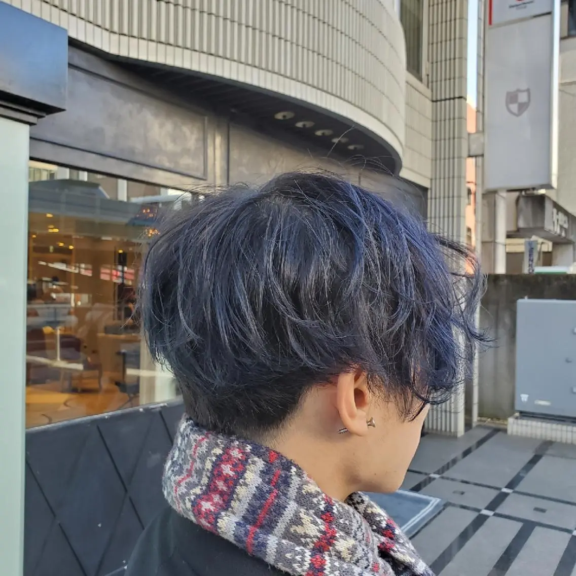 メンズ カラー マッシュ 刈り上げ ブルーカラー ダブルカラー 竹尾 優斗のヘアスタイル
