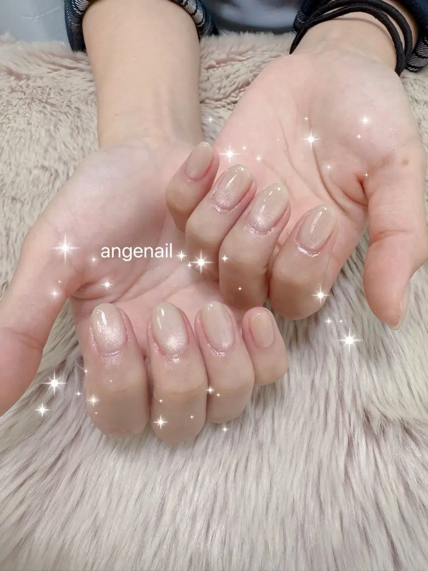 ネイル ハンドネイル オーナーネイリスト MAKIのネイルデザイン