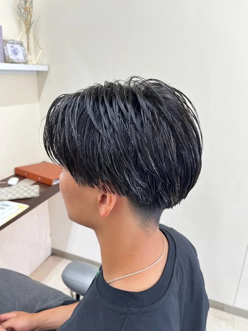 ショート パーマ メンズ センターパート メンズパーマ ニュアンスパーマ 🧊メンズ特化🧊 高木航希のヘアスタイル