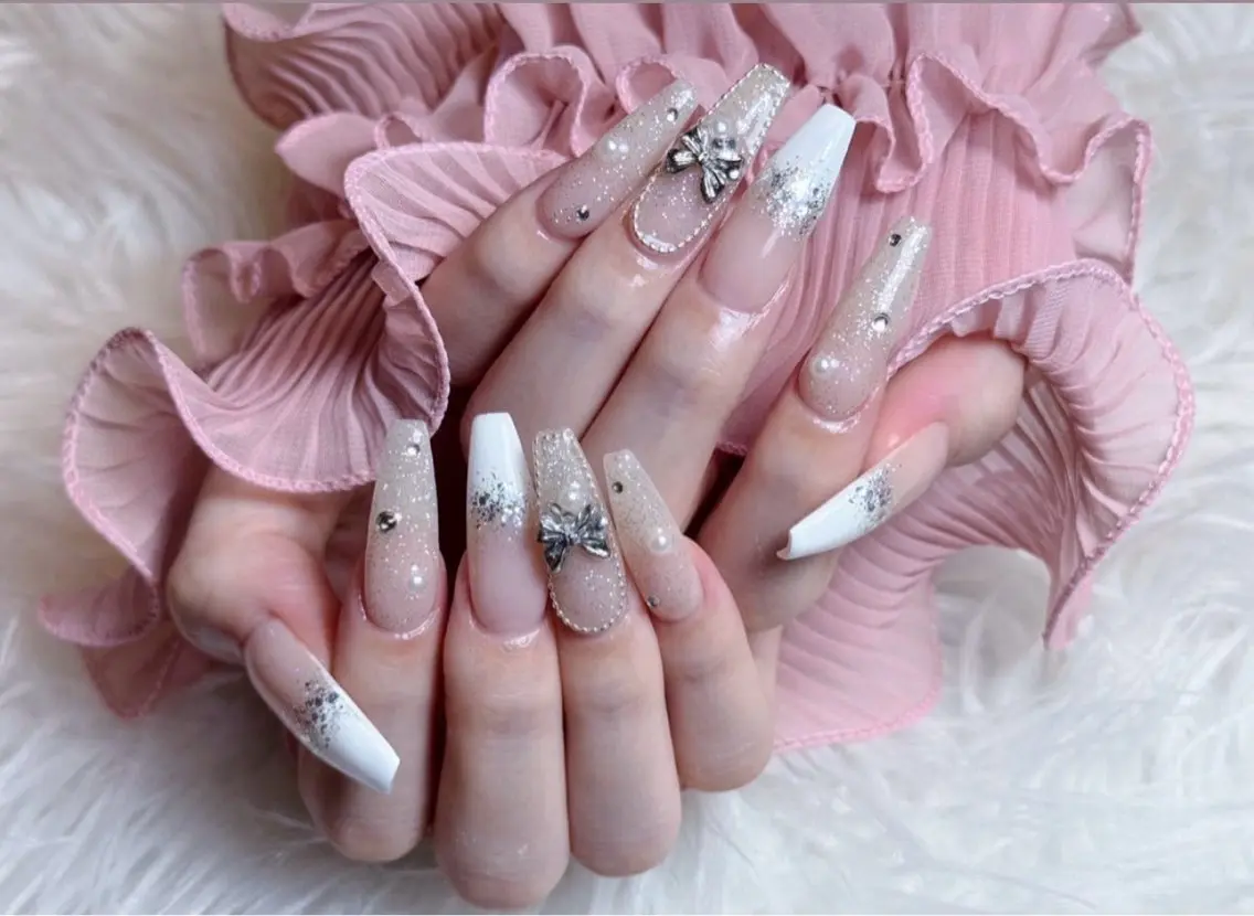 ネイル ハンドネイル H3 Nail Tsuki🦋💙のネイルデザイン