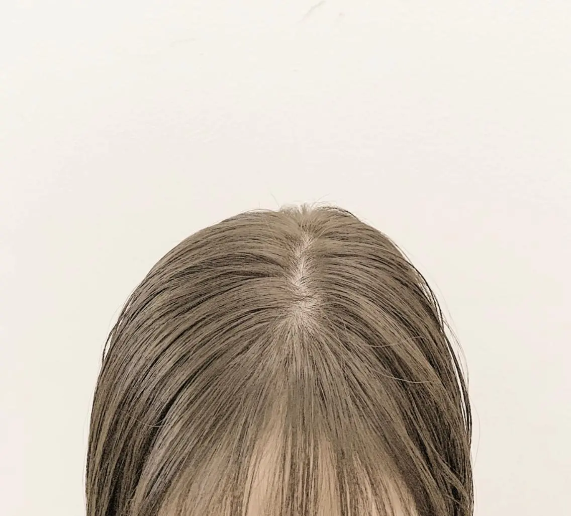 ミディアム ブリーチソムリエ認定 梅田茶屋町Eir辻のヘアスタイル