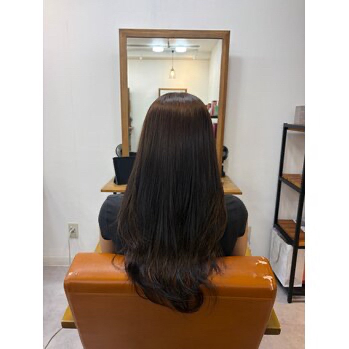 ロング くびれヘア ハッシュカット レイヤーカット カット ヘアカラー lore 中村かれんのヘアスタイル