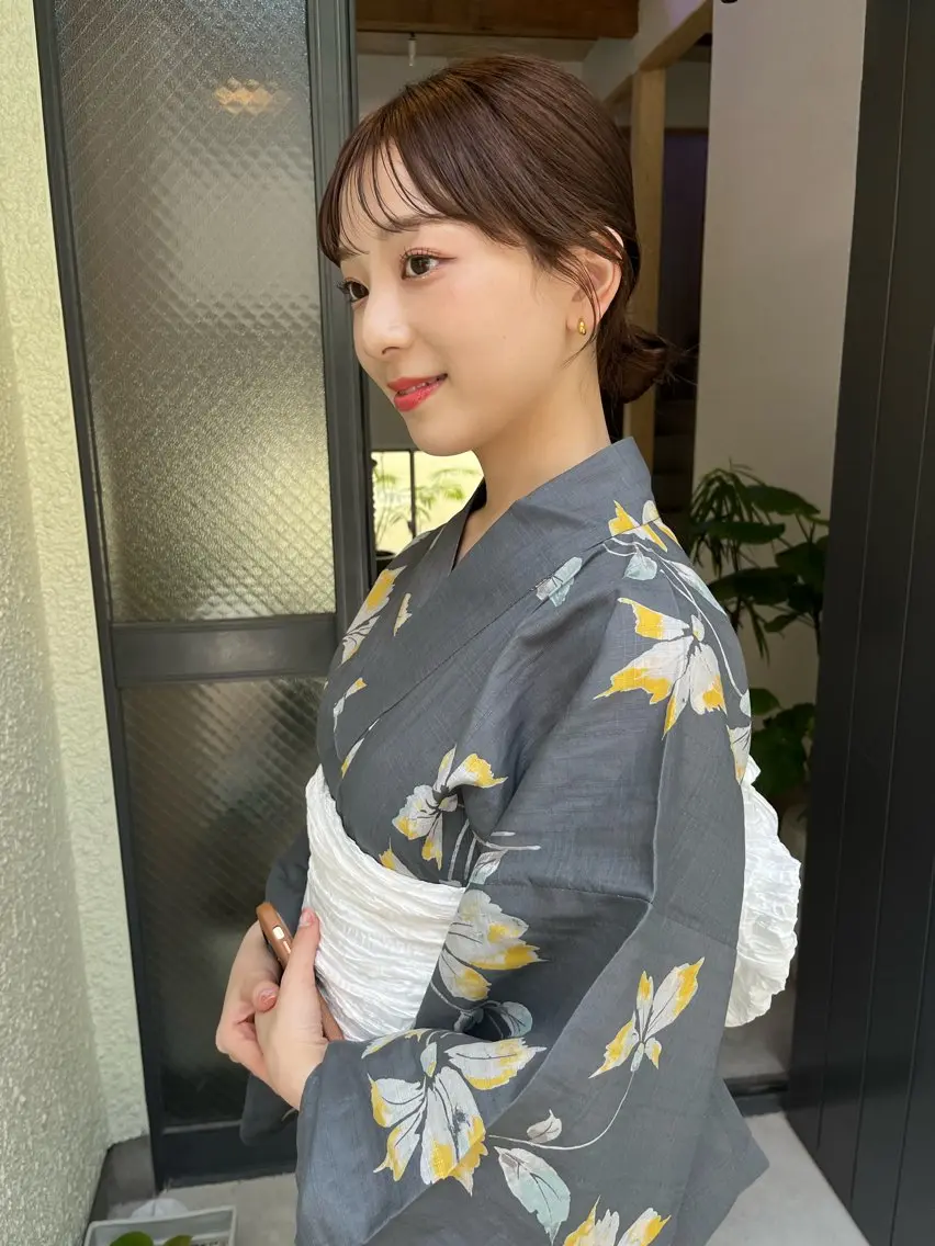 ヘアアレンジ 天神最安値エクステ カラーレイヤーカットのヘアスタイル