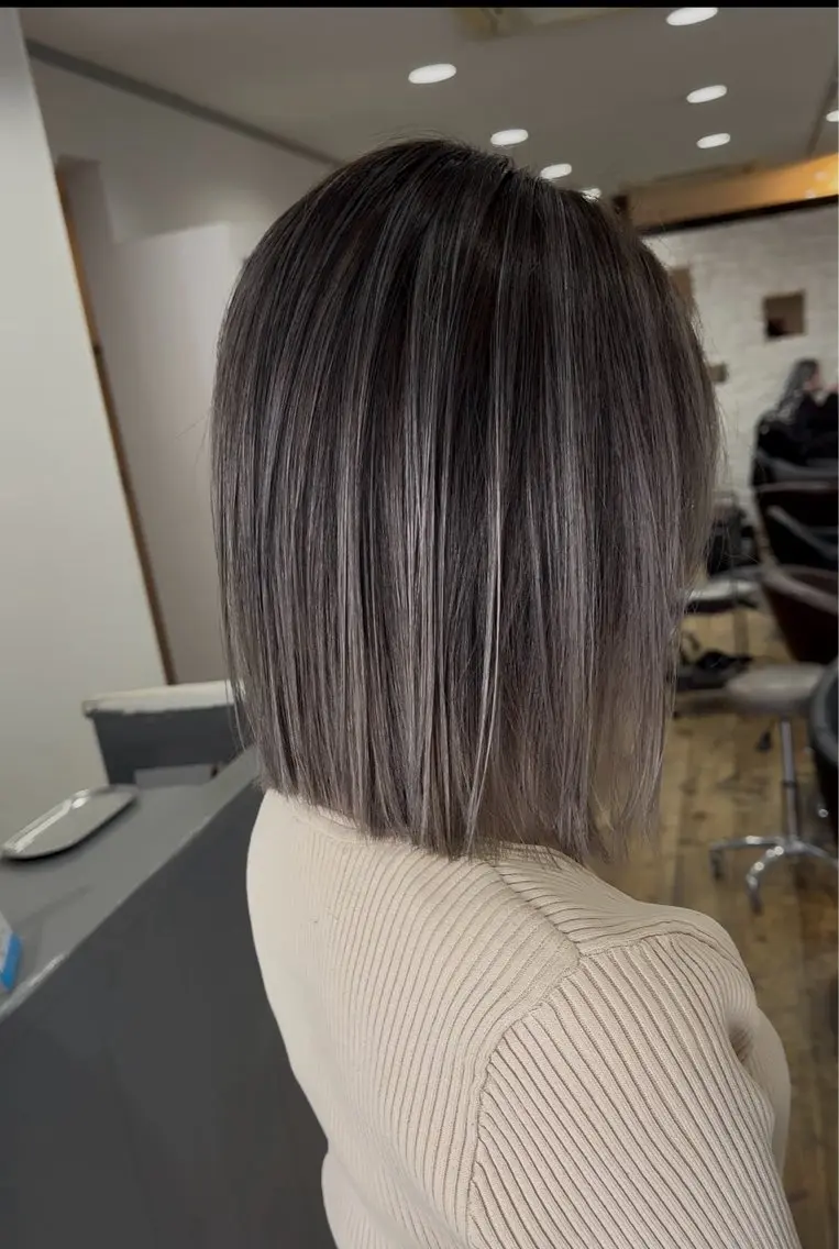 ショート レイヤーカット カット ヘアカラー トリートメント バレイヤージュ 隅中秀弥のヘアスタイル