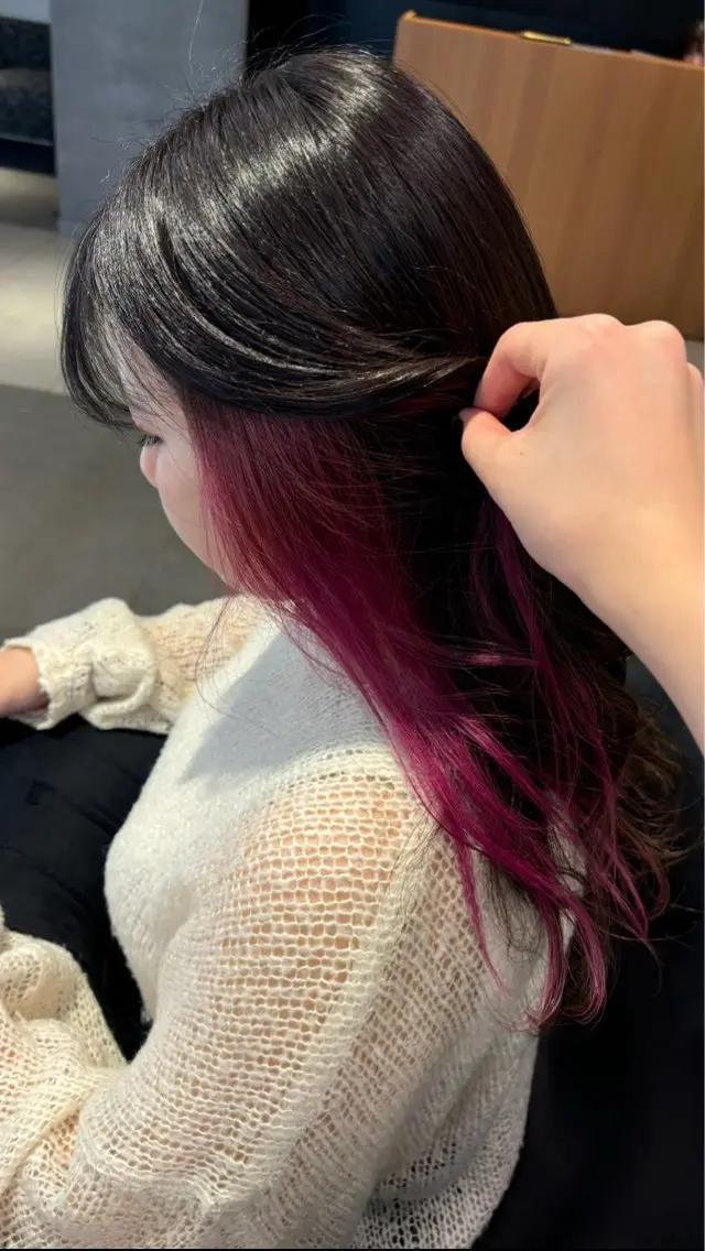 ロング ヘアカラー KOUYU(ému) 伏見/カラーモデルのヘアスタイル