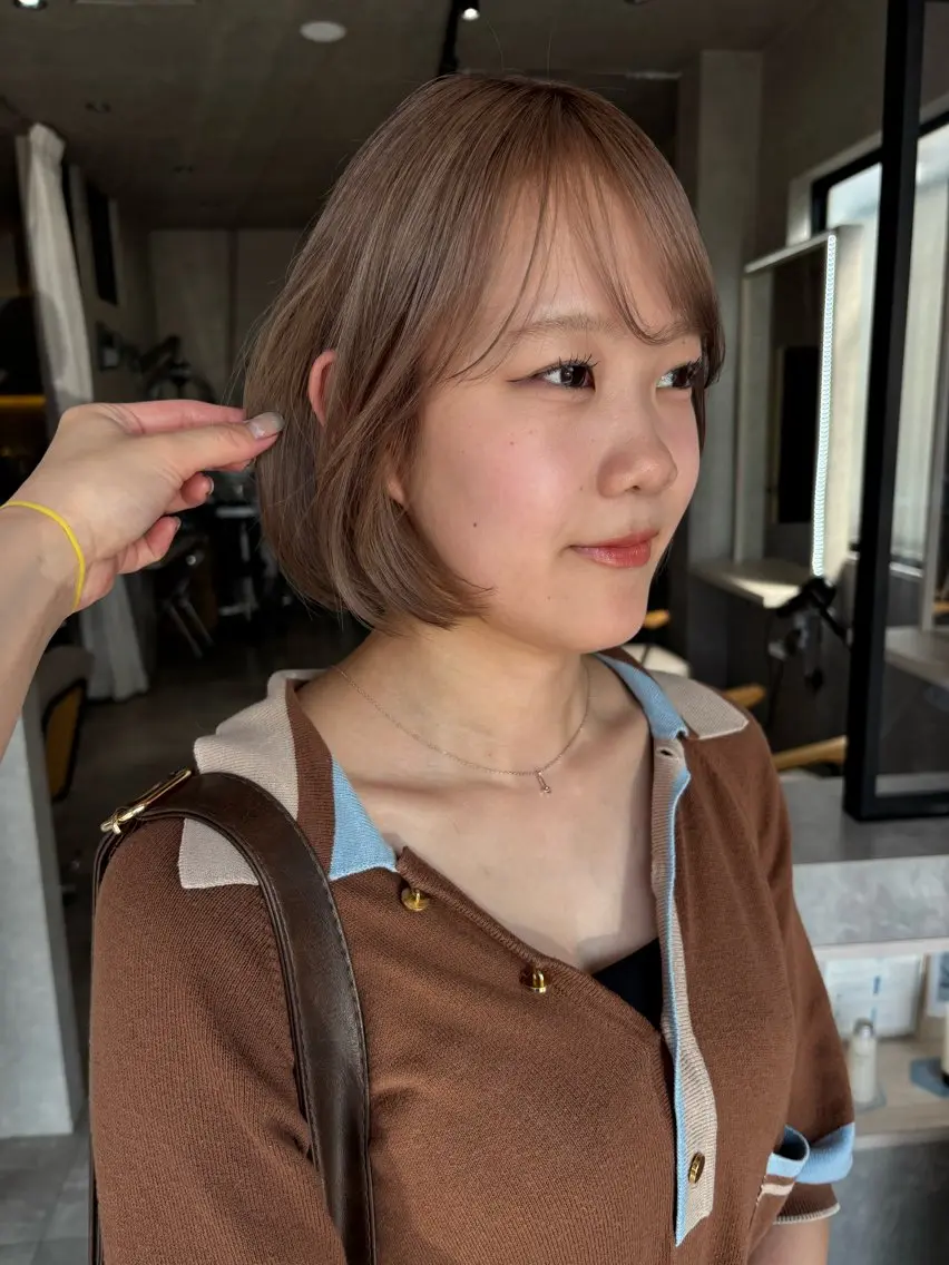 ショート ヘアカラー 山岸 未玖のヘアスタイル