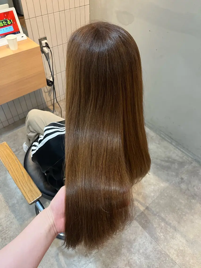 ロング カラー ベージュカラー ブラウンカラー ヘアカラー 西 こゆきのヘアスタイル