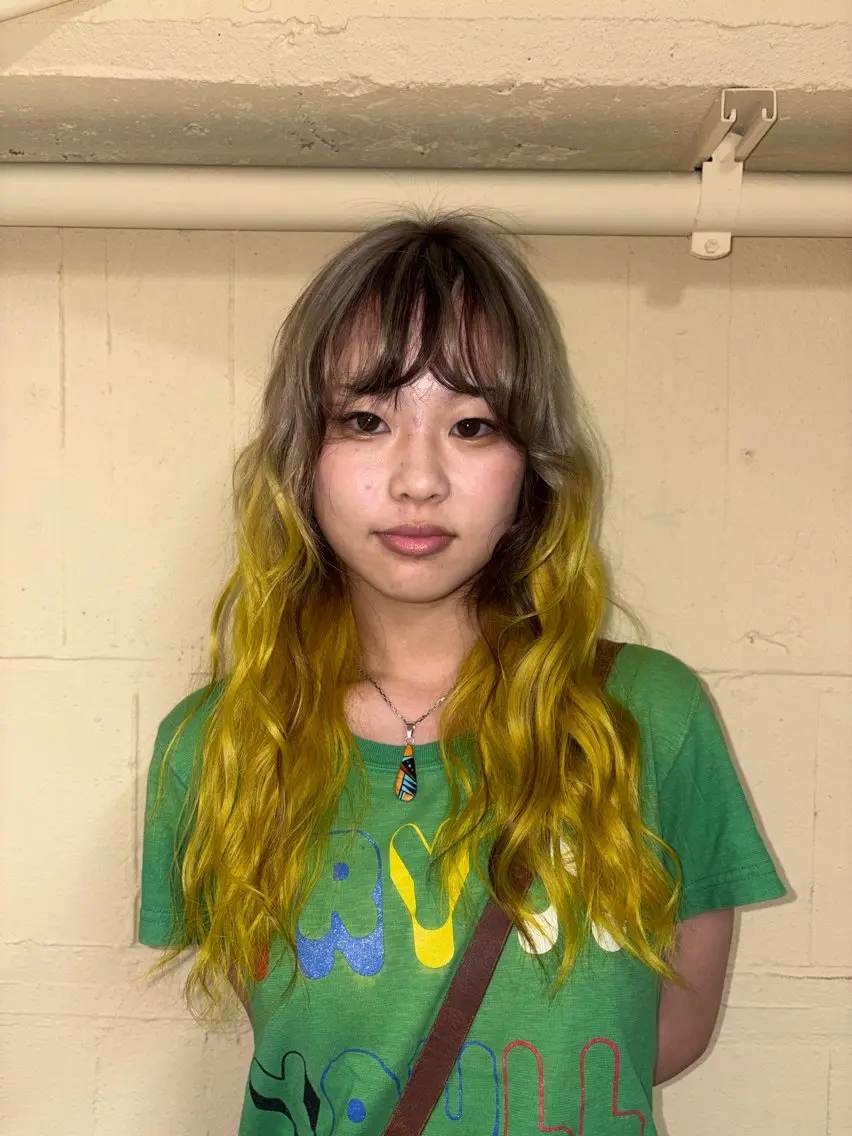ロング カラー ブリーチ 森脇 万葉のヘアスタイル