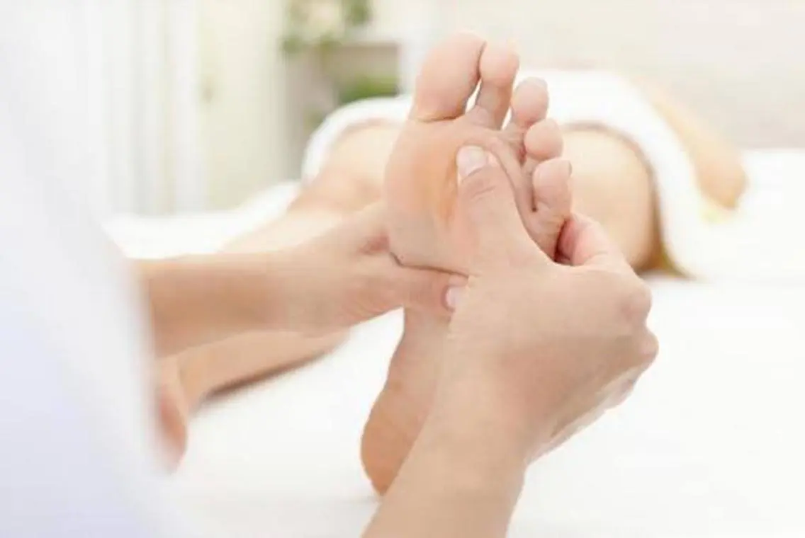脚&足裏エステ🦶✨脚のむくみ、疲れをリセット!!スッキリ引き締まって帰りの足取りも軽〜い⤴︎︎︎⤴︎︎︎の写真
