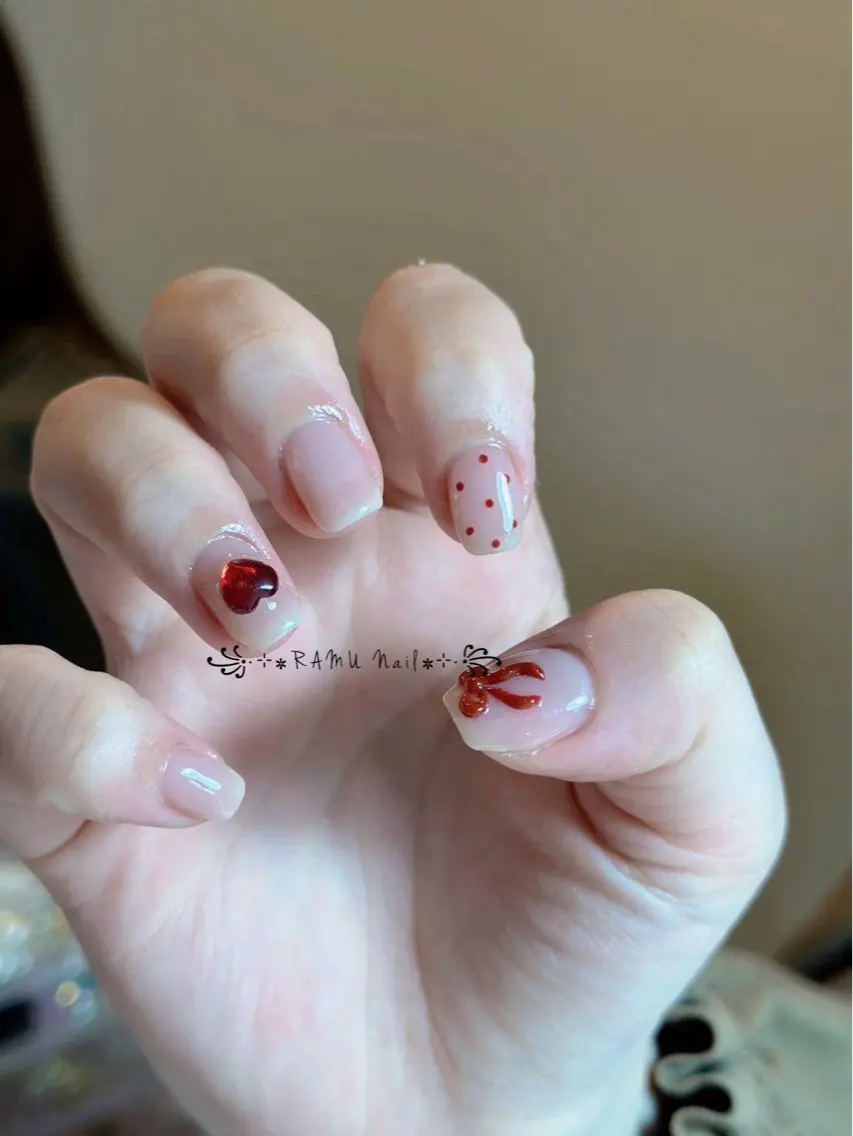 ネイル キラキラネイル マグネットネイル ミラーネイル ピンク 春ネイル ハンドネイル RAMU Nail 恵比寿店のネイルデザイン