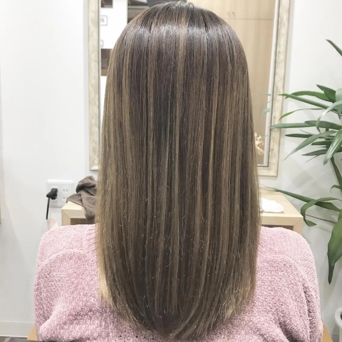 セミロング カラー 土屋 貴章のヘアスタイル